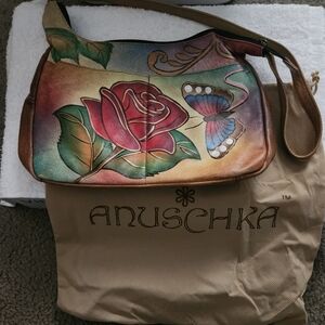 Anuschka pocketbook